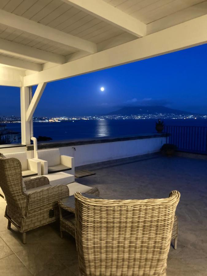 Le Stanze Di Sissi - Luxury Suites Neapel Exteriör bild