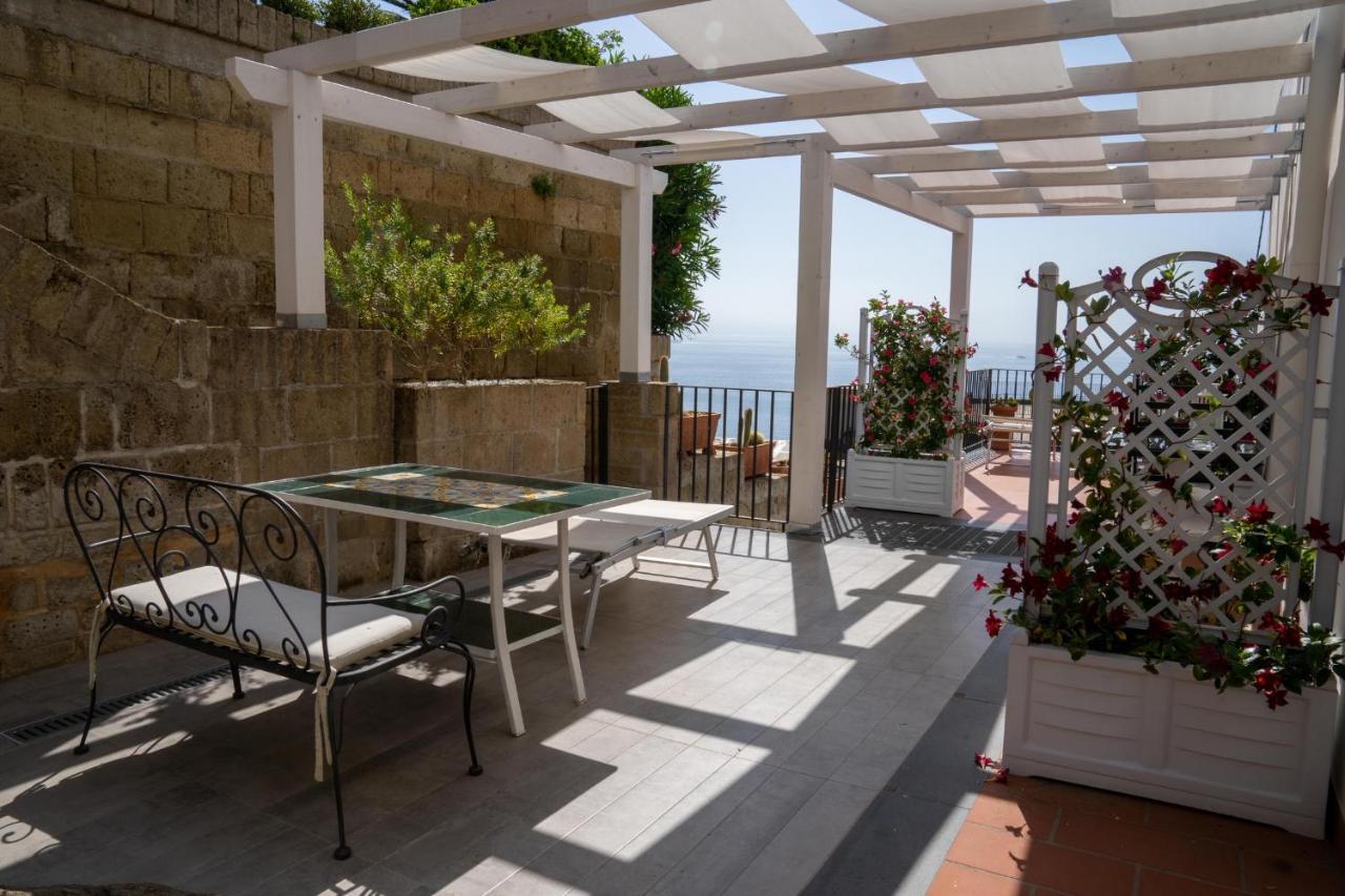 Le Stanze Di Sissi - Luxury Suites Neapel Exteriör bild