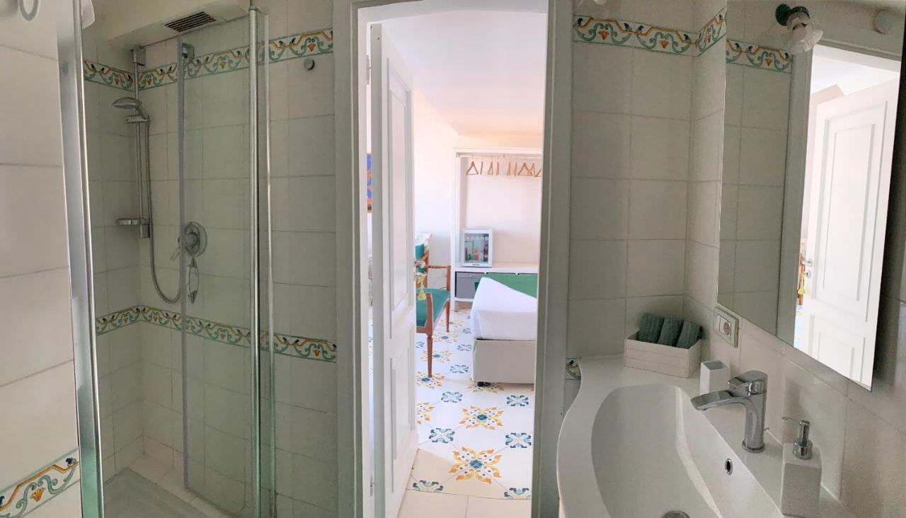 Le Stanze Di Sissi - Luxury Suites Neapel Exteriör bild