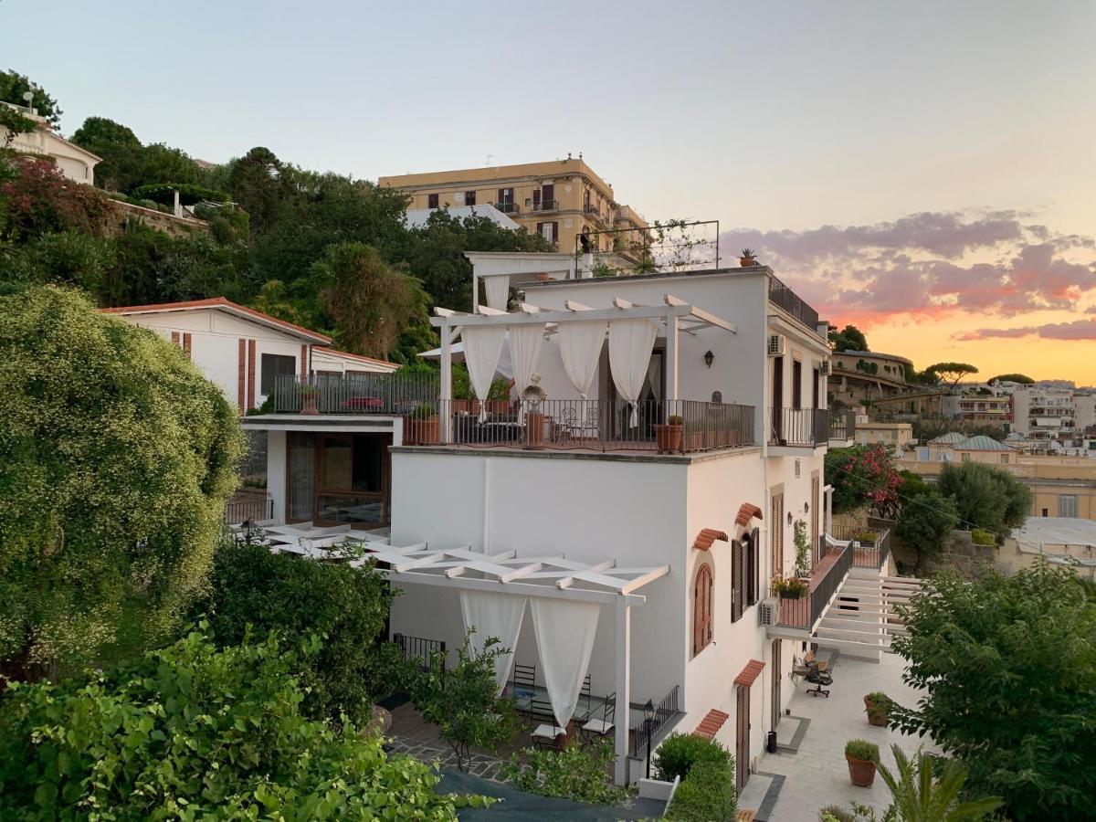 Le Stanze Di Sissi - Luxury Suites Neapel Exteriör bild