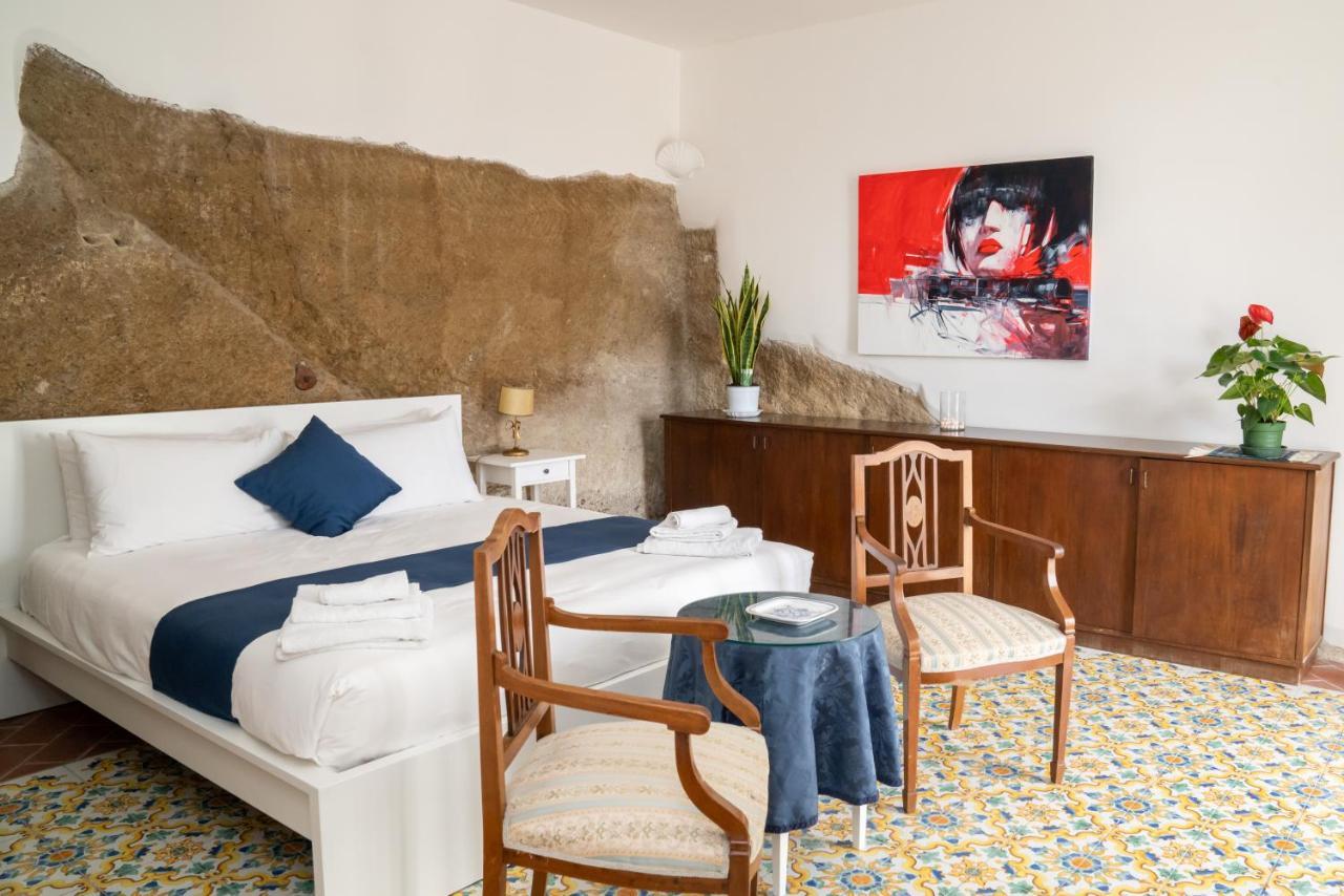 Le Stanze Di Sissi - Luxury Suites Neapel Exteriör bild