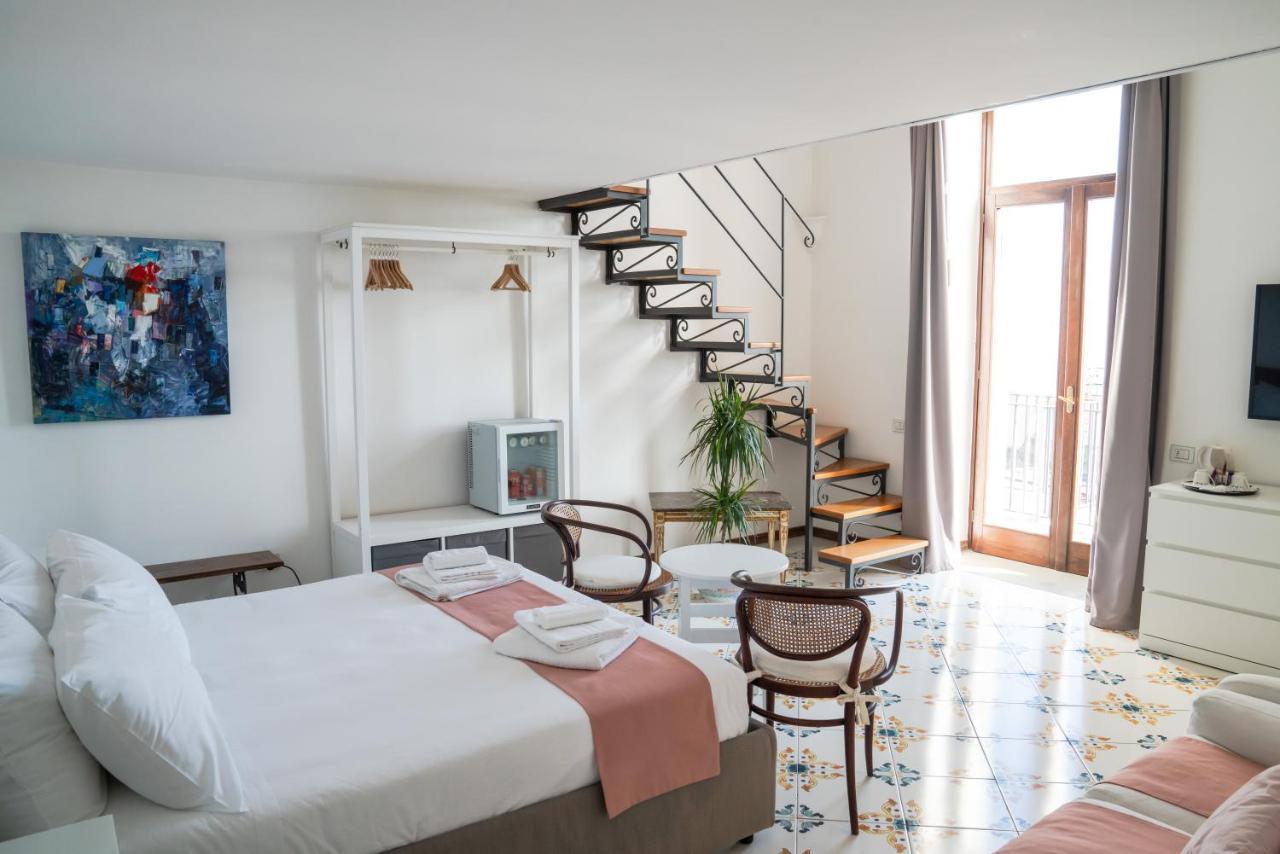 Le Stanze Di Sissi - Luxury Suites Neapel Exteriör bild