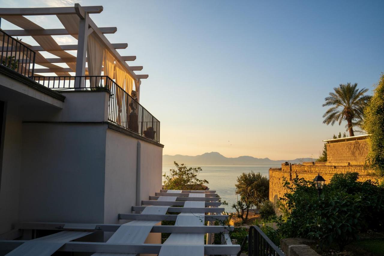 Le Stanze Di Sissi - Luxury Suites Neapel Exteriör bild